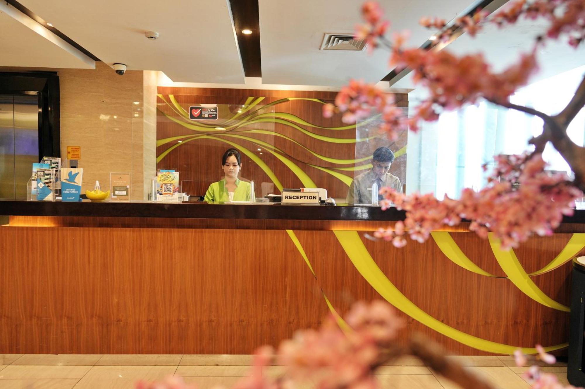 Bonnet Hotel Surabaya Luaran gambar